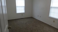 Building Photo - Waterford Townhomes Apartments in Lima, Ohio