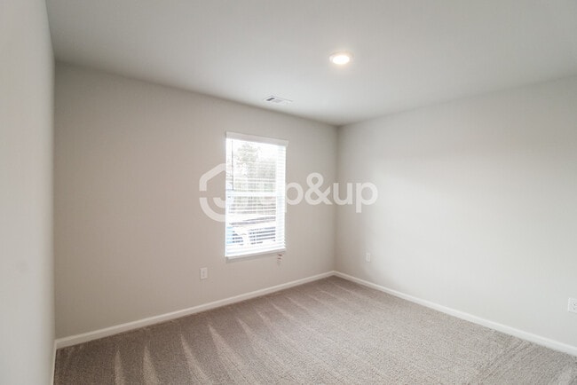 property at 40 Peach Pl