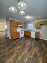 9770 Jackson Way in Avon, IN - Building Photo - Building Photo