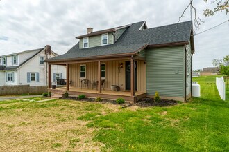 505 Brenneman Rd in Willow Street, PA - Foto de edificio - Building Photo