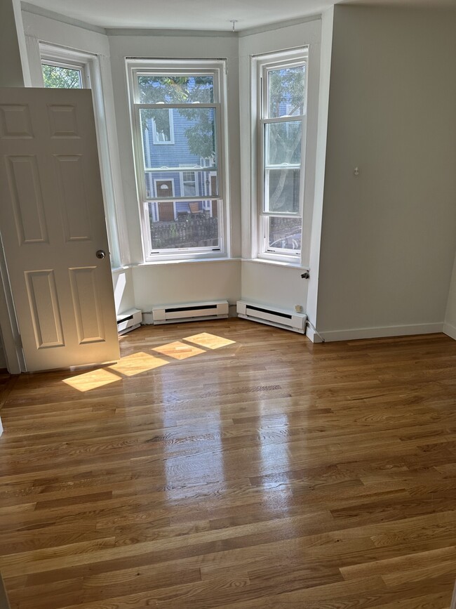 508 E Broadway, Unit 3 in Boston, MA - Building Photo - Building Photo