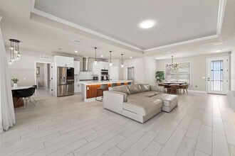 24784 SW 21st Ln in Newberry, FL - Building Photo - Building Photo