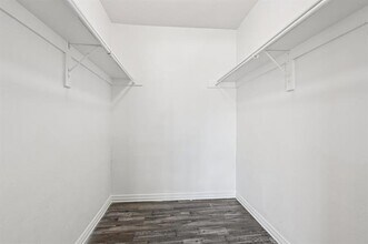 700 Timber Oaks Ln in Grand Prairie, TX - Building Photo - Building Photo