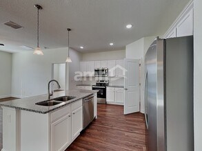 2466 Ixora Ct, Unit 115 in Kissimmee, FL - Building Photo - Building Photo