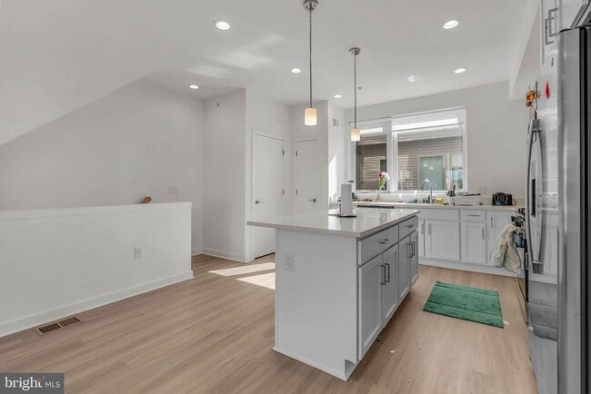 3000 Schirra Ln in Philadelphia, PA - Building Photo - Building Photo