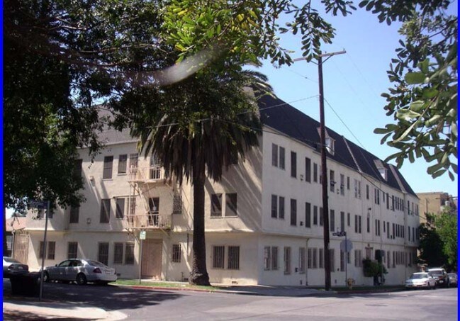 4108 Marathon St in Los Angeles, CA - Foto de edificio - Building Photo