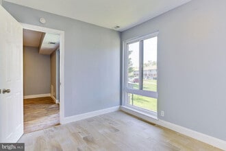 114 Van Buren Rd in Voorhees Township, NJ - Building Photo - Building Photo