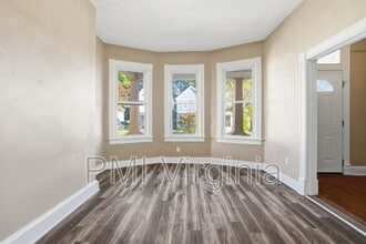 527 W 26th St in Norfolk, VA - Building Photo - Building Photo