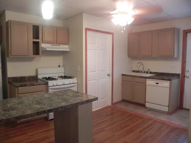 803 E Water St in Prospect, OH - Building Photo - Building Photo