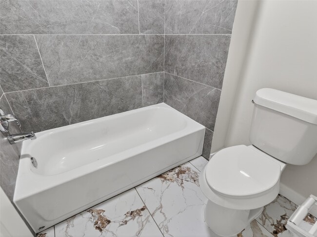 property at 4418 W Thunderwood Cir