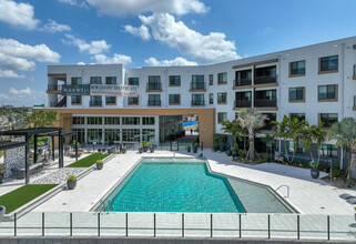 The Maxwell at Xentury City in Kissimmee, FL - Building Photo - Building Photo