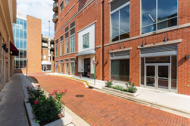 1124 Lake St in Oak Park, IL - Building Photo - Building Photo