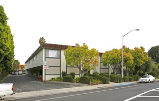 1360 Calabazas Ct in Santa Clara, CA - Building Photo