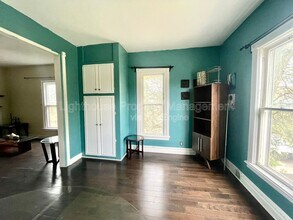 213 W Vine St in Kalamazoo, MI - Building Photo - Building Photo