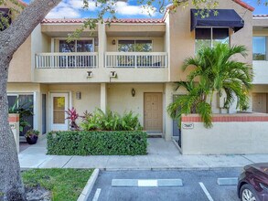 7887 NW 7th Ct in Plantation, FL - Building Photo - Building Photo