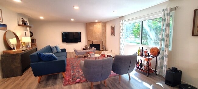 5750 Friars Rd in San Diego, CA - Building Photo - Building Photo