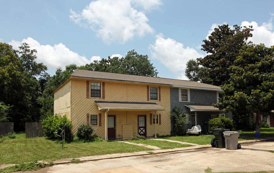 8181-8187 Stonebrook Dr in Pensacola, FL - Foto de edificio