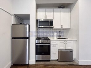 45 Tiemann Pl in New York, NY - Building Photo - Building Photo
