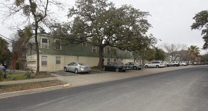 Courtyard in Austin, TX - Building Photo - Building Photo