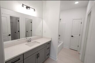 346 Windsor Dr N, Unit 703 South Grove Dr in Oxford, MS - Building Photo - Building Photo