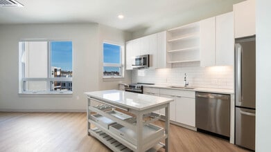 The Basin in Wakefield, MA - Foto de edificio - Building Photo