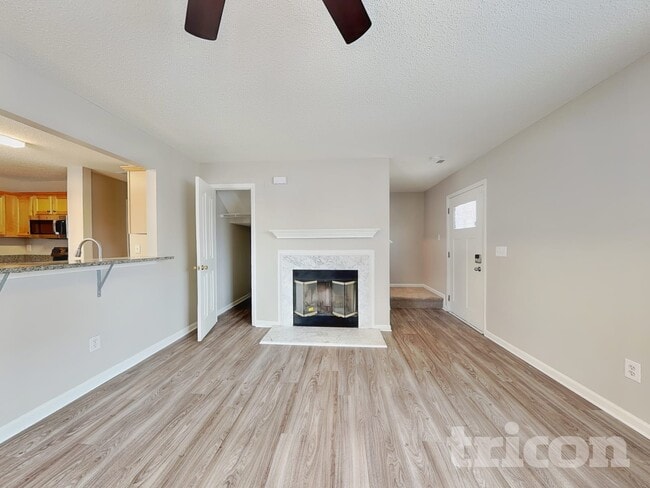 4610 Sedgelane Dr in Greensboro, NC - Building Photo - Building Photo