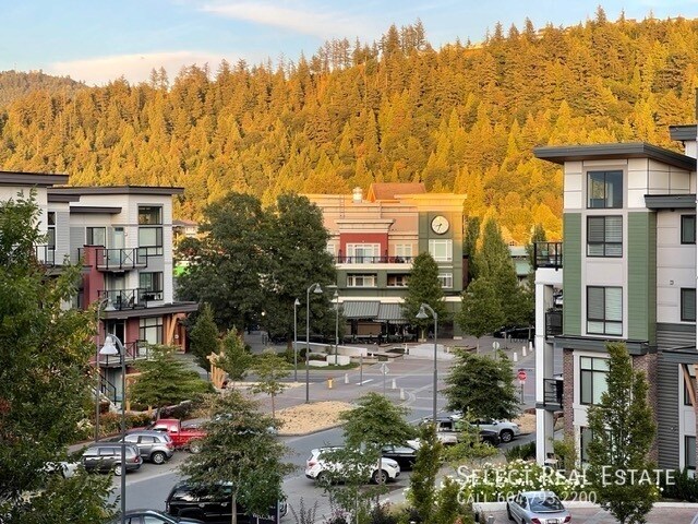 45500 Market Way in Chilliwack, BC - Building Photo