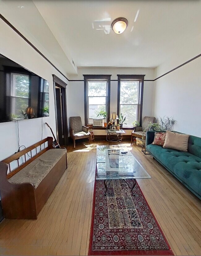 2104 S Washtenaw Ave. in Chicago, IL - Building Photo - Building Photo