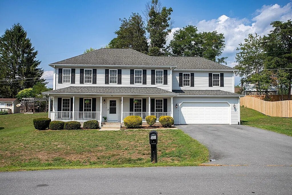 96 Laurel Wood Dr in Waynesboro, VA - Building Photo