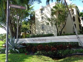 6328 Longboat Ln W in Boca Raton, FL - Building Photo
