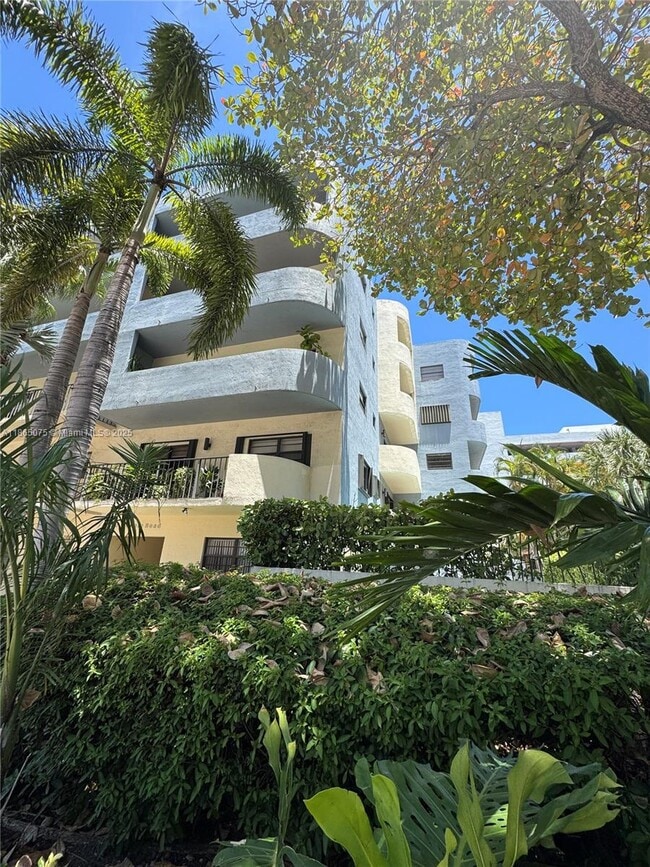 property at 1250 Lincoln Rd