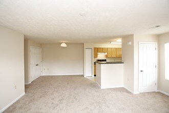 Arbor at Water's Edge in Columbus, IN - Foto de edificio - Interior Photo