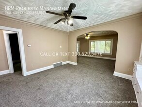 893 Stadelman Ave in Akron, OH - Building Photo - Building Photo