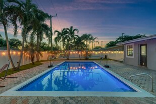 3700 SW 16th St in Fort Lauderdale, FL - Building Photo