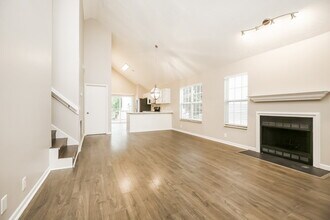 1007 Lassiter Dr in Goodlettsville, TN - Building Photo - Building Photo