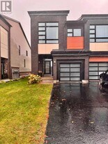 23 Plank St in Ottawa, ON - Building Photo