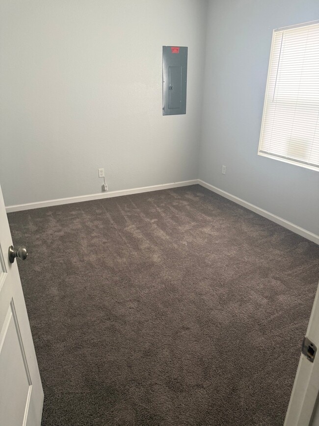property at 2700 Myrtle Ave