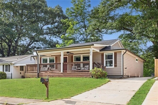 256 Birch St in Hapeville, GA - Building Photo - Building Photo