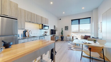 Iota Fox Station in Denver, CO - Foto de edificio - Building Photo