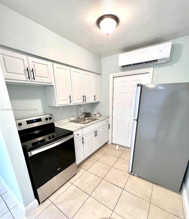 37280 Okeechobee Ave in Canal Point, FL - Building Photo - Building Photo