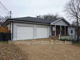 243 Ash Grove Dr in Nashville, TN - Building Photo