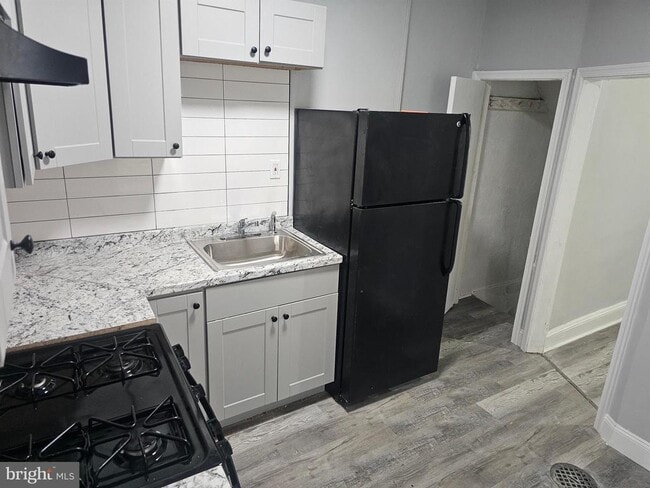 property at 2918 N Taylor St