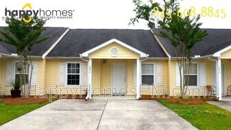 7852 Park Gate Dr in North Charleston, SC - Building Photo