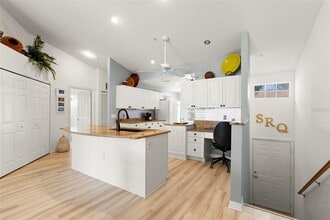 6758 Fairview Terrace in Bradenton, FL - Building Photo - Building Photo