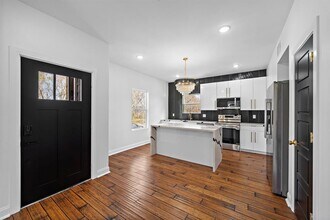 4754 Sunbeam St-Unit -B in Houston, TX - Building Photo - Building Photo