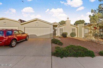 766 Espada Dr in El Paso, TX - Foto de edificio - Building Photo