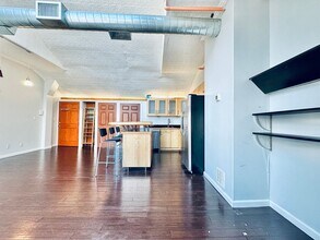 831 Chapel St in New Haven, CT - Building Photo - Building Photo