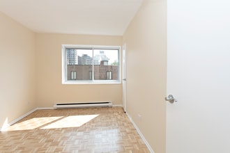 The Ramezay in Montréal, QC - Building Photo - Building Photo