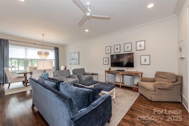 405 Louise Ave in Charlotte, NC - Building Photo - Building Photo