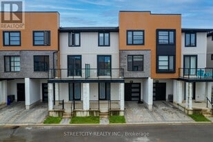 964 W Village Square in London, ON - Building Photo